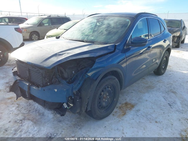 1FMCU9J92LUB45844 Ford Escape Titanium