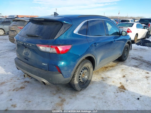 1FMCU9J92LUB45844 Ford Escape Titanium