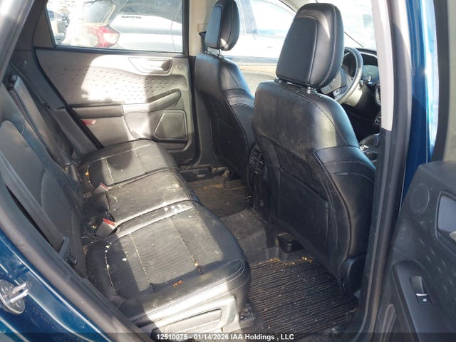 1FMCU9J92LUB45844 Ford Escape Titanium