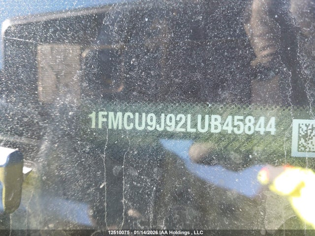 1FMCU9J92LUB45844 Ford Escape Titanium