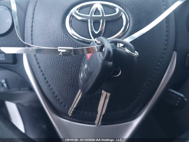 Toyota RAV4 LE 2016 2T3BFREV7GW525028 Image 11
