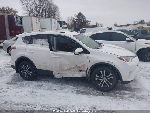 Toyota RAV4 LE 2016 2T3BFREV7GW525028 Image 13