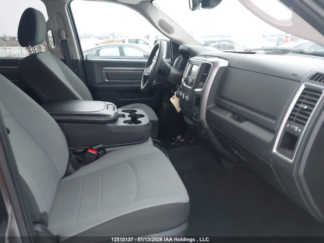 3C6RR7LT4PG621136 RAM 1500 Classic Slt