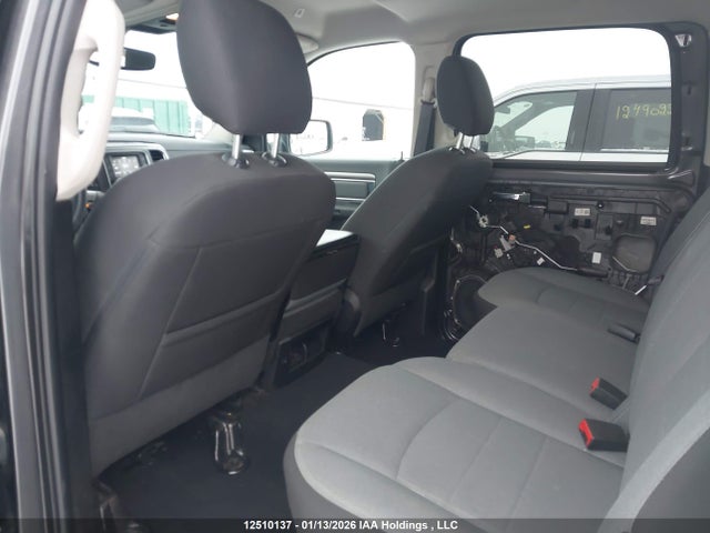3C6RR7LT4PG621136 RAM 1500 Classic Slt