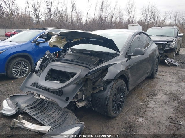 7SAYGAEE5NF399072 Tesla Model Y