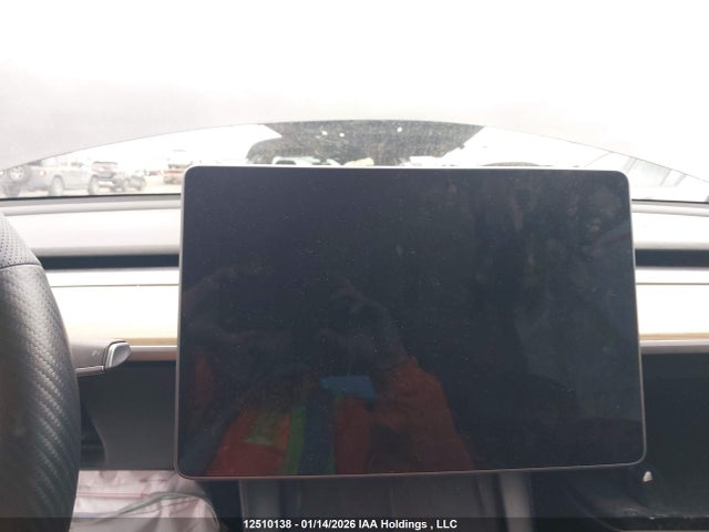 7SAYGAEE5NF399072 Tesla Model Y