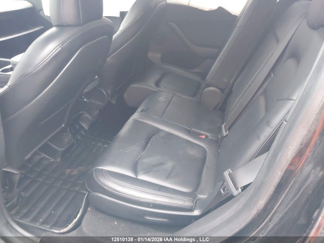 7SAYGAEE5NF399072 Tesla Model Y