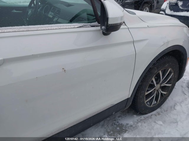 3VV2B7AX5JM154680 Volkswagen Tiguan Se/sel