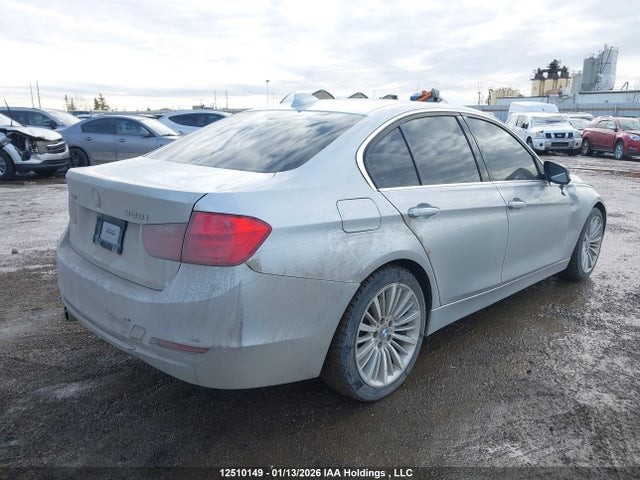 WBA3B3G55ENR83226 BMW 328I
