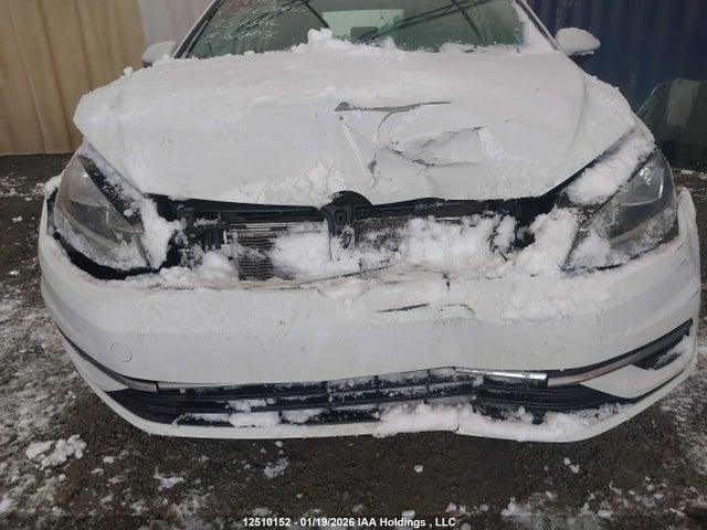 3VWG17AU6JM282548 Volkswagen GOLF S/SE
