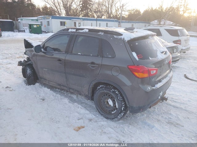 JA4AJ4AW1HZ609076 Mitsubishi Rvr Se Limited/gt
