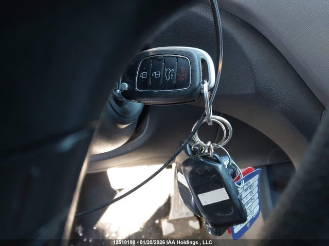 KM8SMDHF0JU284295 Hyundai SANTA FE XL