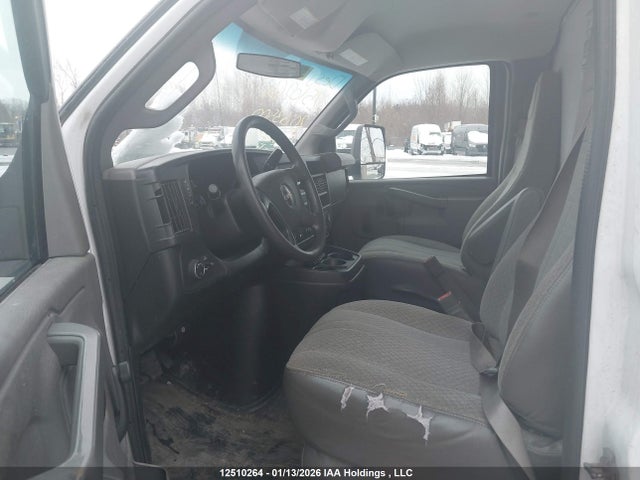 7GZ37TCG6LN006978 GMC Savana Cutaway G3500
