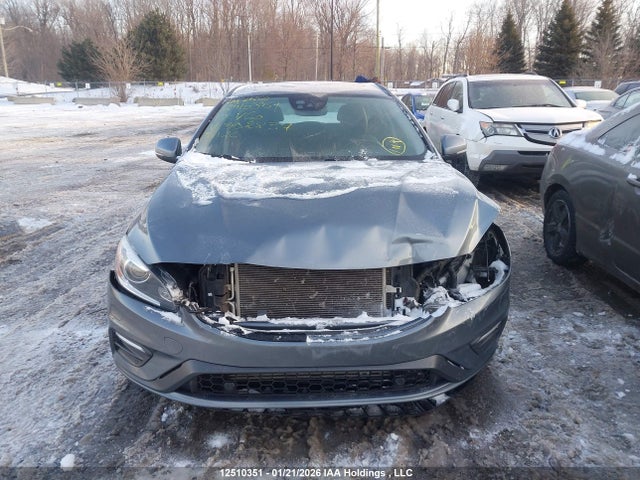 YV149MSL7J2392237 Volvo V60 T6 Dynamic