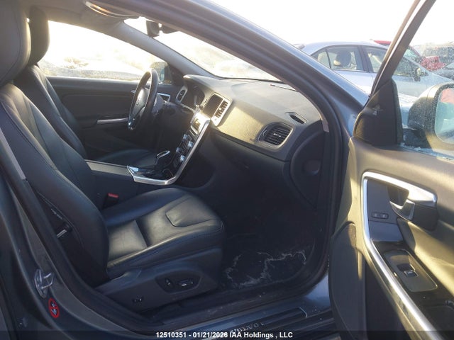 YV149MSL7J2392237 Volvo V60 T6 Dynamic