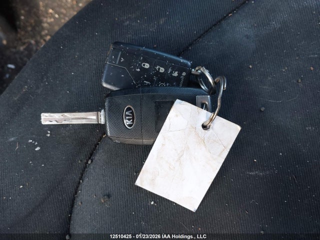KIA SOUL + 2014 KNDJP3A52E7065118 Image 11