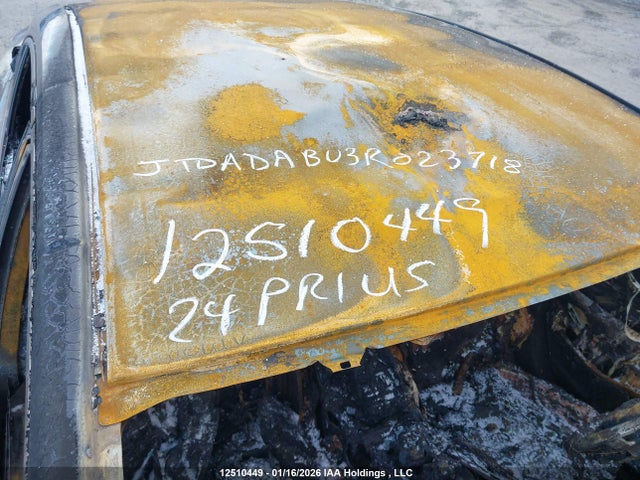 JTDADABU3R3023718 Toyota Prius Le/xle/limited