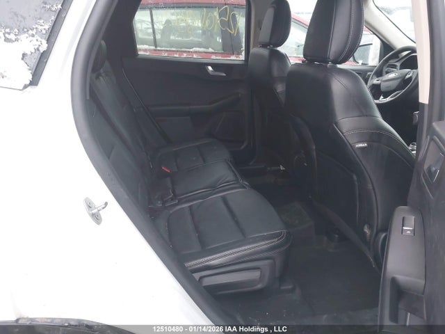 1FMCU9J9XLUB51696 Ford Escape Titanium