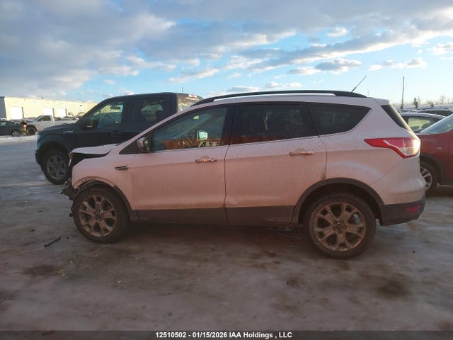 1FMCU9GX6GUC84693 Ford ESCAPE SE