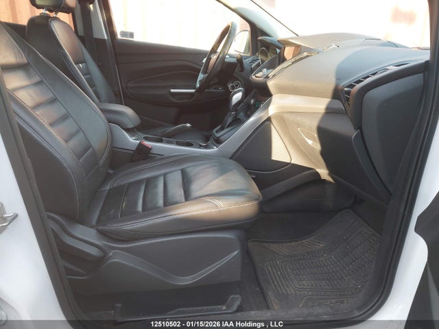 1FMCU9GX6GUC84693 Ford ESCAPE SE