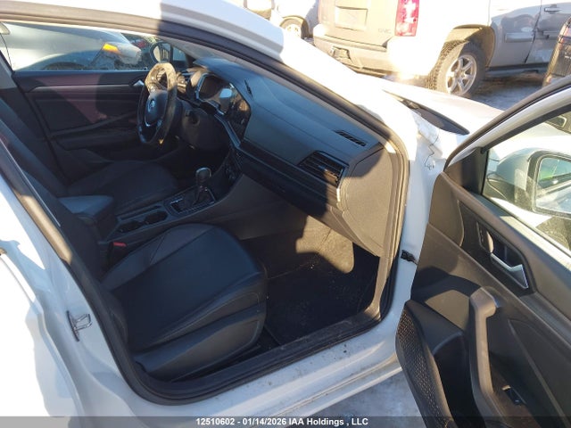 3VWE57BU8KM163198 Volkswagen Jetta 1.4 Tsi Highline