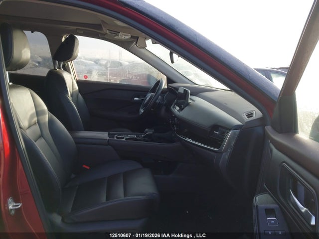 JN8BT3CB7NW332539 Nissan Rogue Sl