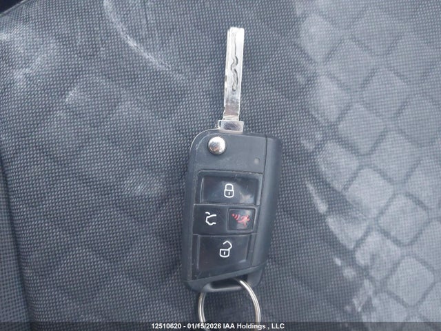 3VV0B7AX2JM156779 Volkswagen Tiguan