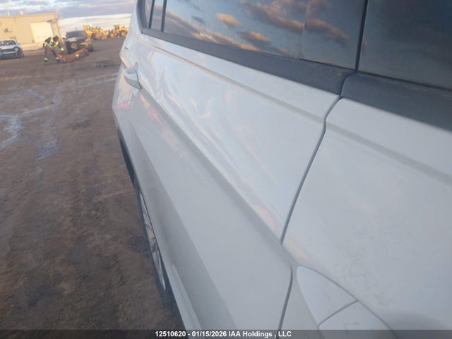 3VV0B7AX2JM156779 Volkswagen Tiguan