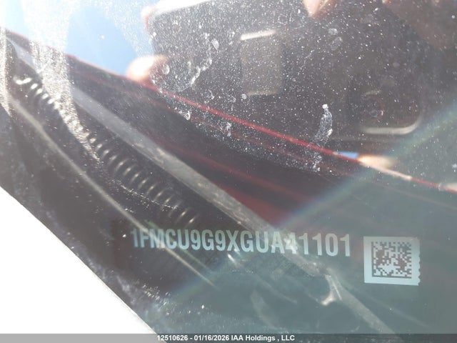 1FMCU9G9XGUA41101 Ford ESCAPE SE