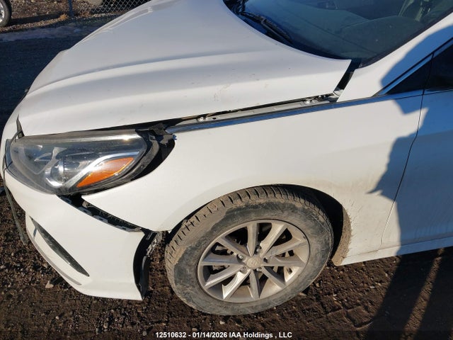 5NPE24AF4KH789527 Hyundai SONATA SE