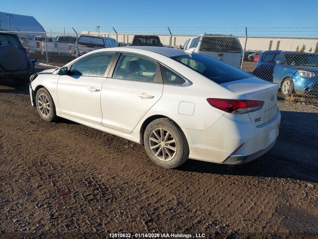 5NPE24AF4KH789527 Hyundai SONATA SE