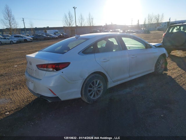 5NPE24AF4KH789527 Hyundai SONATA SE
