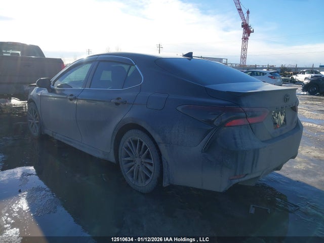 4T1S11AK8NU686022 Toyota CAMRY SE