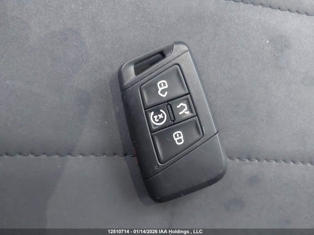 3VVLX7B28RM123900 Volkswagen TAOS SE