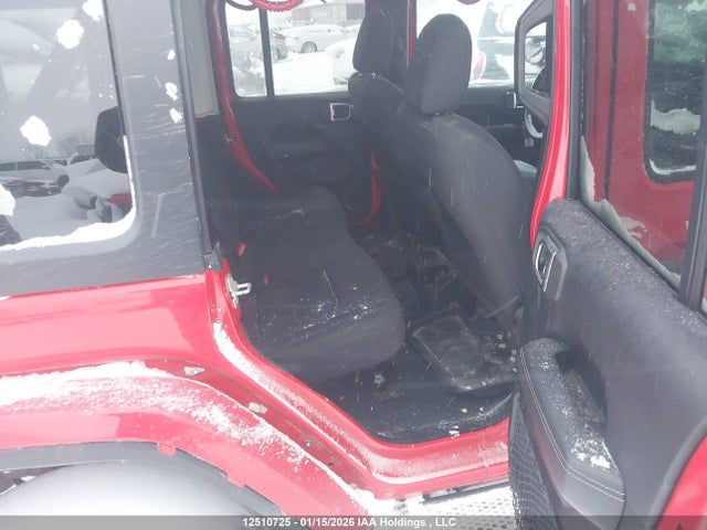 1C4HJXEG4JW257448 Jeep Wrangler Unlimited Sahara