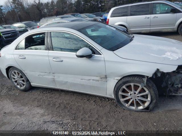 W1K3G4FB4LW043594 Mercedes-Benz A 220 4mtic