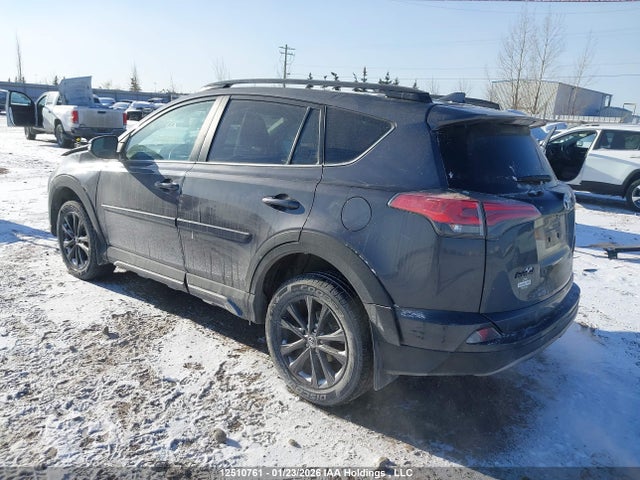 2T3RFREV5JW699914 Toyota Rav4 Adventure/xle