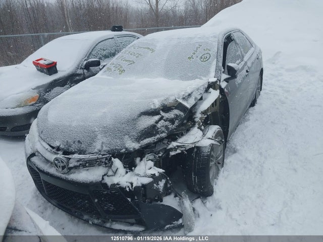 4T1BF1FK3HU371868 Toyota CAMRY SE