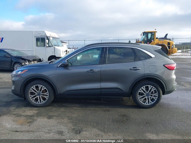 1FMCU9H68MUB20606 Ford ESCAPE SEL