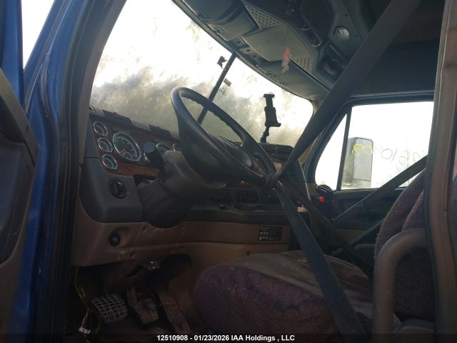 Freightliner Cascadia 125 2014 1FUJGLD59ELFV1844 Image 8