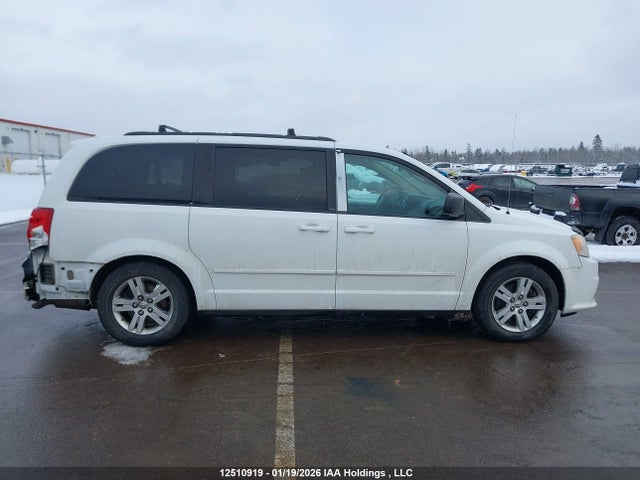 2C4RDGBG3ER184197 Dodge Grand Caravan Se/sxt