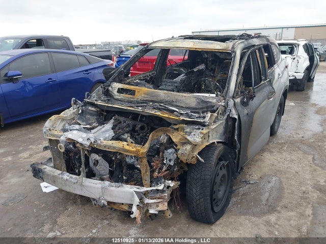 5TDDZRBH7NS218956 Toyota Highlander Limited