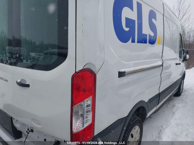 1FTBR1CG9NKA75174 Ford Transit T-250