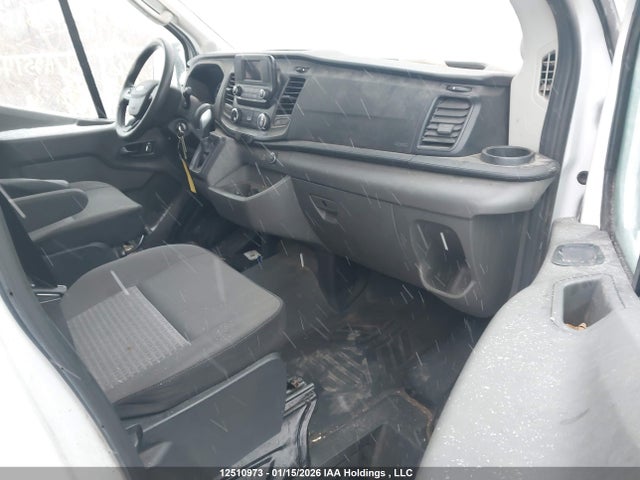 1FTBR1CG9NKA75174 Ford Transit T-250