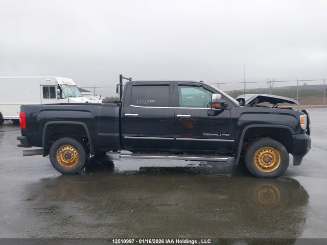 1GT12UE86GF241315 GMC Sierra 2500hd Denali