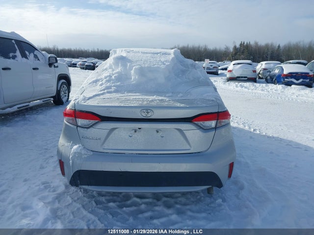 5YFBPMBE1NP338928 Toyota COROLLA LE