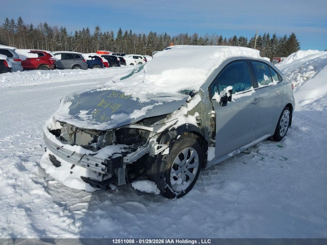 5YFBPMBE1NP338928 Toyota COROLLA LE