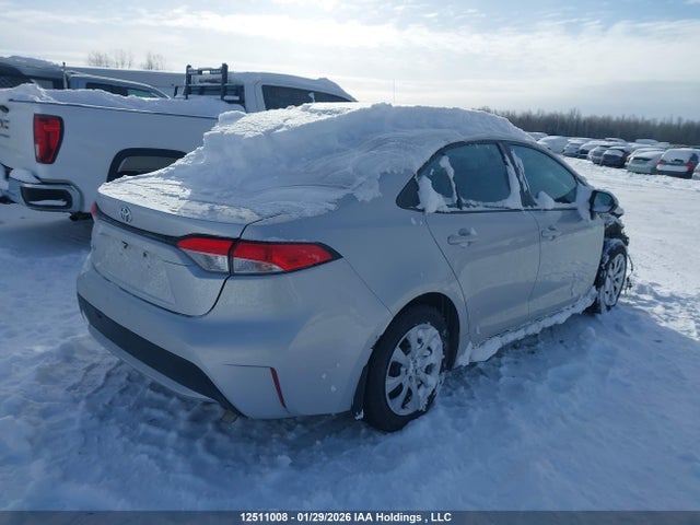 5YFBPMBE1NP338928 Toyota COROLLA LE