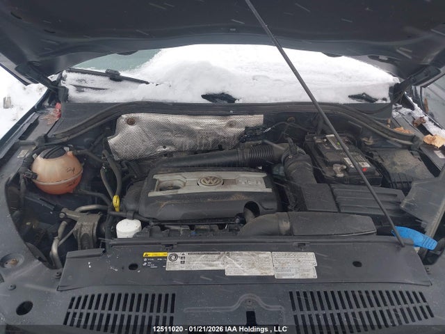 WVGJV7AX9FW585365 Volkswagen Tiguan S/se/sel/r-line