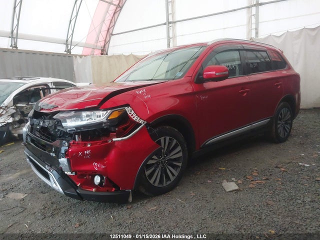 JA4AZ2A3XLZ614966 Mitsubishi Outlander Es